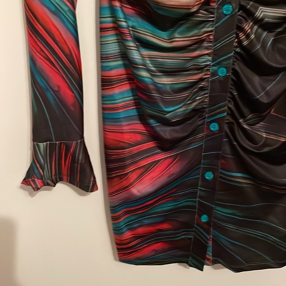 Dresses - Picture 2 of 6